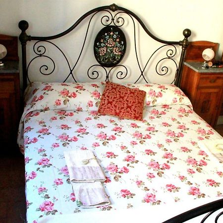 Camere Mazzini 49 Sansepolcro Exterior photo